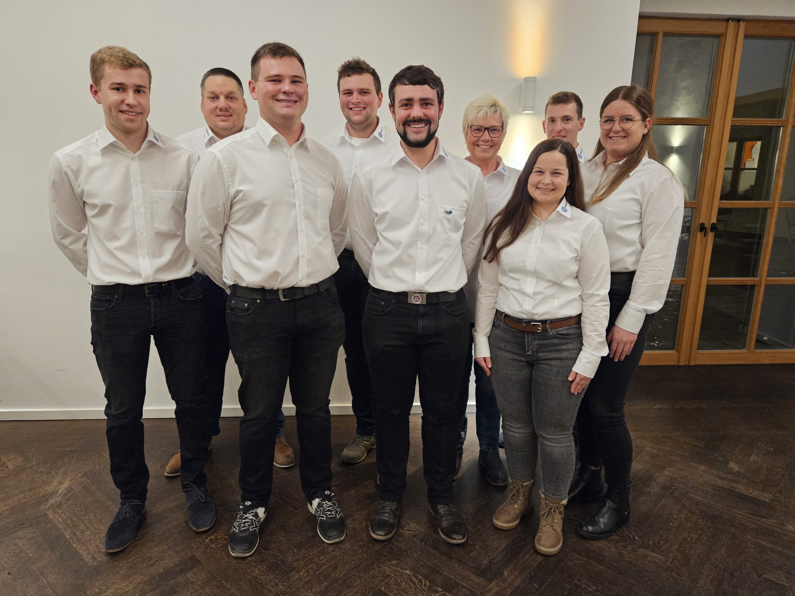 Neue Vorstandschaft um Vorsitzenden Leo Beringer (links)